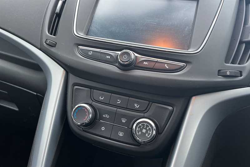 Used Vauxhall Zafira Tourer 2017 for sale - 76756602: Photo 15