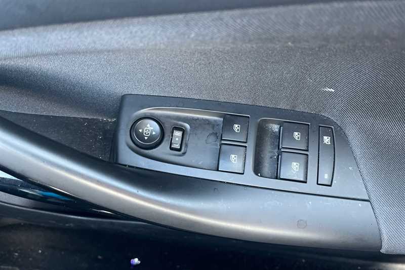 Used Vauxhall Astra 2019 for sale - 77945123: Photo 16