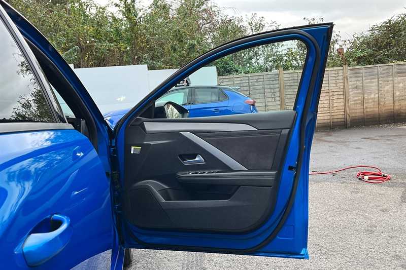 Used Vauxhall Astra 2023 for sale - 77403102: Photo 41