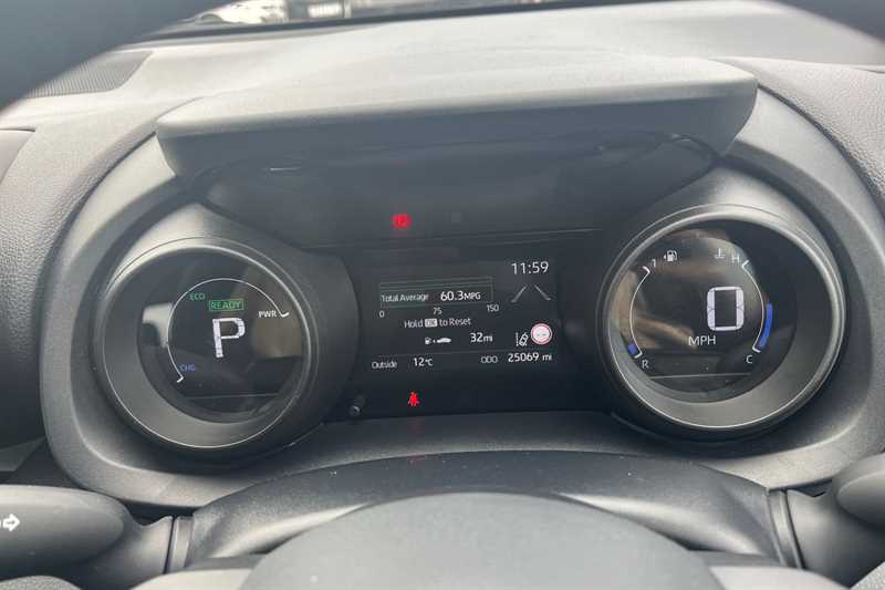 Used Toyota Yaris 2022 for sale - 78160686: Photo 20