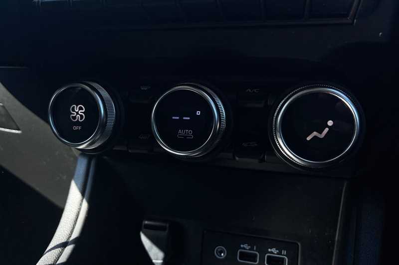 Used Renault Captur 2024 for sale - 78142308: Photo 15