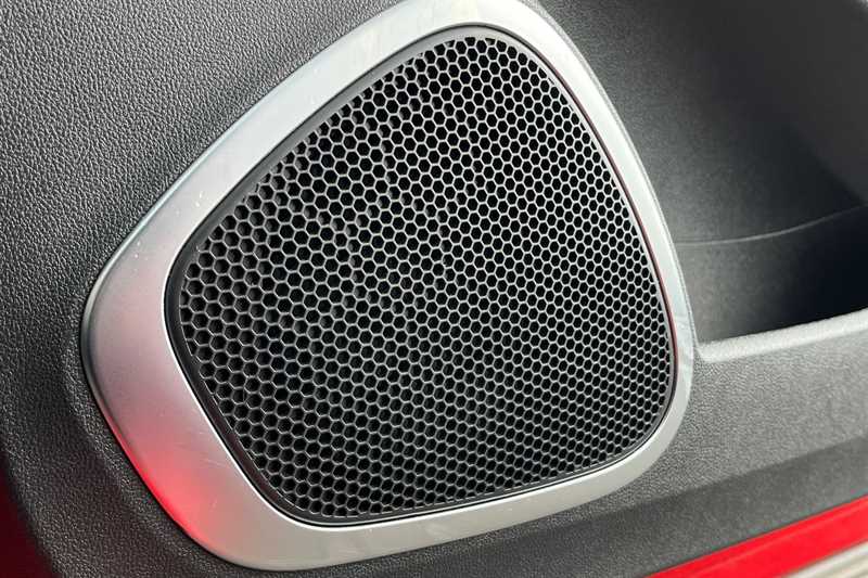 Used Renault Captur for sale - 76463587: Photo 27