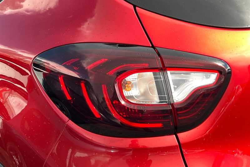 Used Renault Captur for sale - 76463587: Photo 31