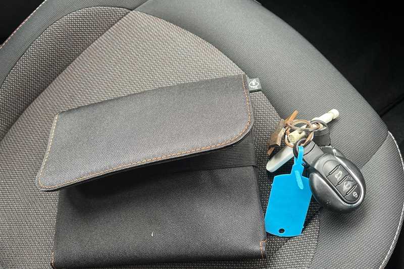 Used MINI Hatch 2018 for sale - 77375056: Photo 36