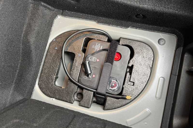 Used MINI Hatch 2018 for sale - 77375056: Photo 37