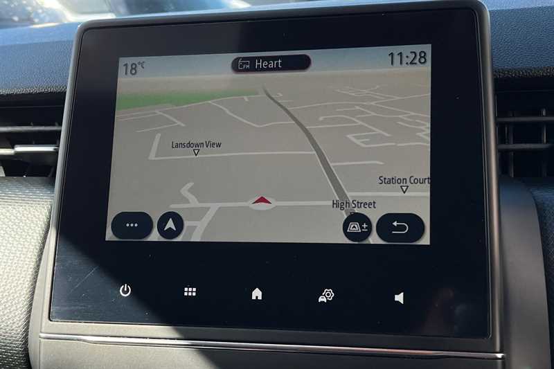 Used Renault Clio 2019 for sale - 76853158: Photo 18