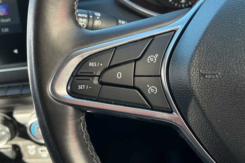 Used Renault Clio 2019 for sale - 76853158: Photo 21