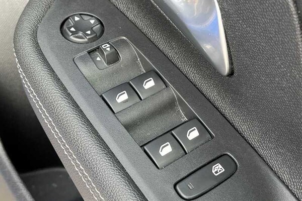 Used Vauxhall Mokka 2023 for sale - 75580382: Photo 16