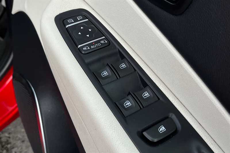 Used Renault Captur 2019 for sale - 76489371: Photo 16