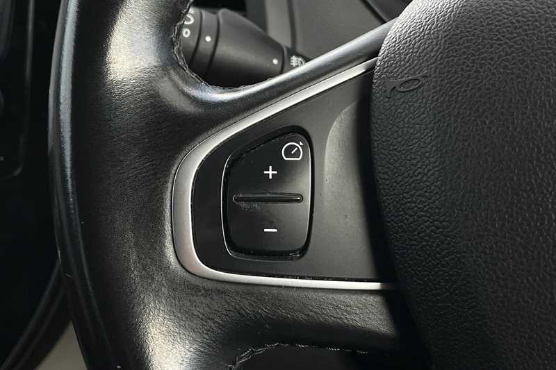 Used Renault Captur 2019 for sale - 76489371: Photo 21