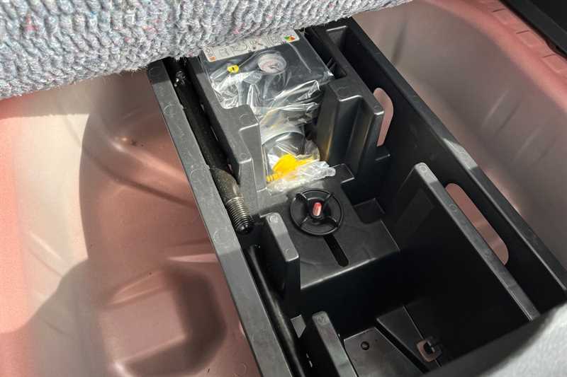 Used Renault Captur 2019 for sale - 76489371: Photo 37