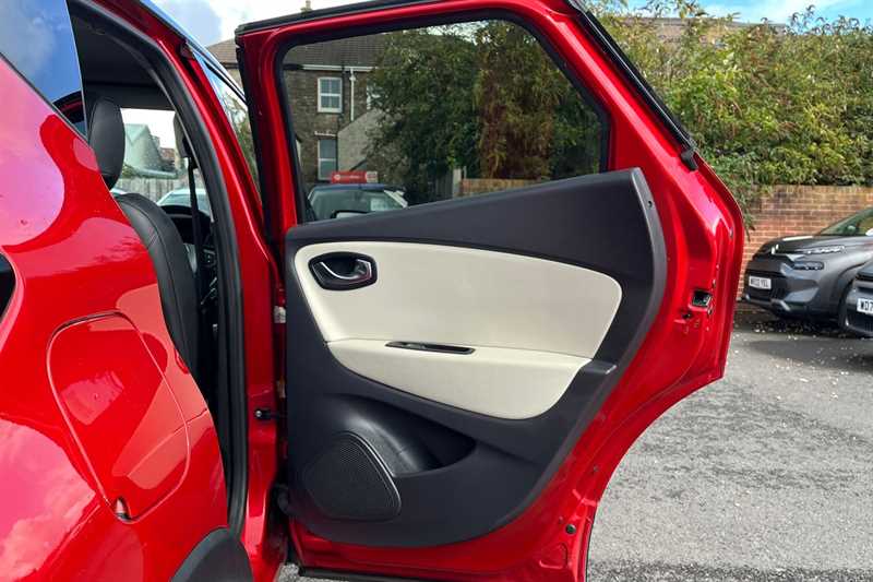 Used Renault Captur 2019 for sale - 76489371: Photo 39