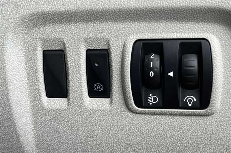 Used Renault Captur 2019 for sale - 76489371: Photo 43