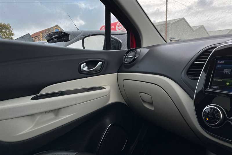 Used Renault Captur 2019 for sale - 76489371: Photo 49