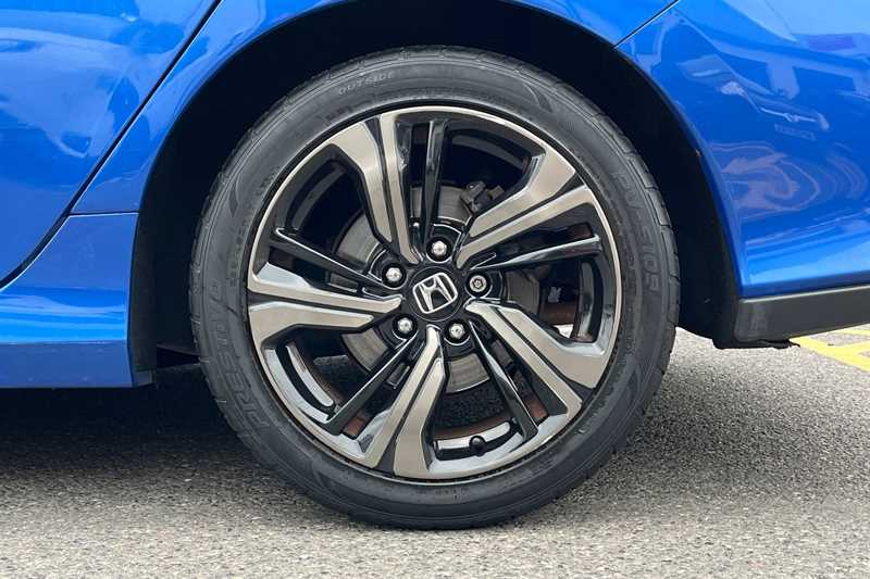 Used Honda Civic 2018 for sale - 75711105: Photo 11