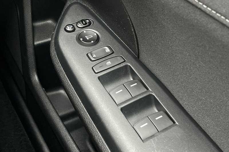 Used Honda Civic 2018 for sale - 75711105: Photo 16