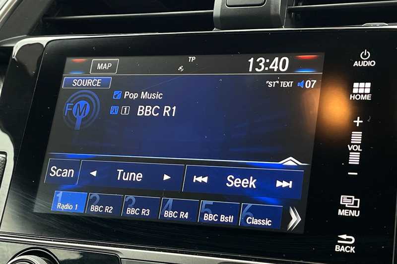 Used Honda Civic 2018 for sale - 75711105: Photo 17