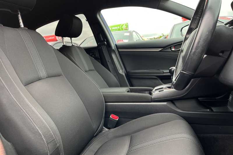Used Honda Civic 2018 for sale - 75711105: Photo 23