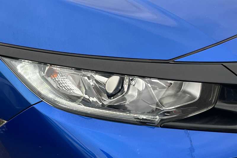 Used Honda Civic 2018 for sale - 75711105: Photo 28