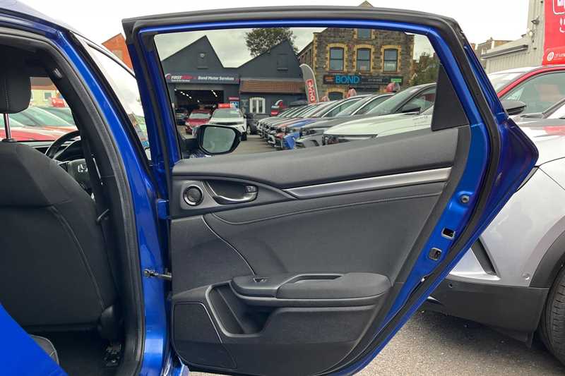 Used Honda Civic 2018 for sale - 75711105: Photo 39