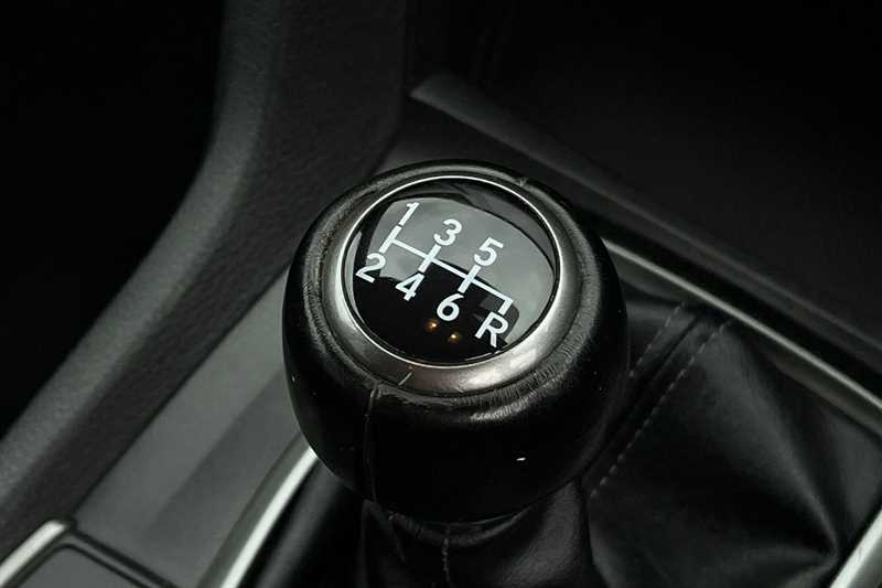 Used Honda Civic 2018 for sale - 75711105: Photo 45