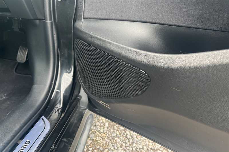 Used Toyota Yaris 2022 for sale - 78119841: Photo 27