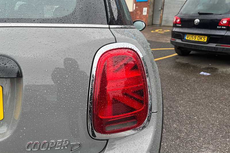 Used MINI Hatch 2018 for sale - 77349642: Photo 32