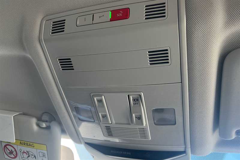 Used Volkswagen T-Roc 2023 for sale - 77944177: Photo 40