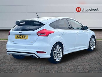 Used Ford Focus 2017 for sale - 77430188: Photo