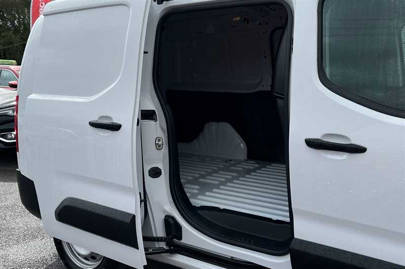 Used Vauxhall Combo 2024 for sale - 76857031: Photo 43