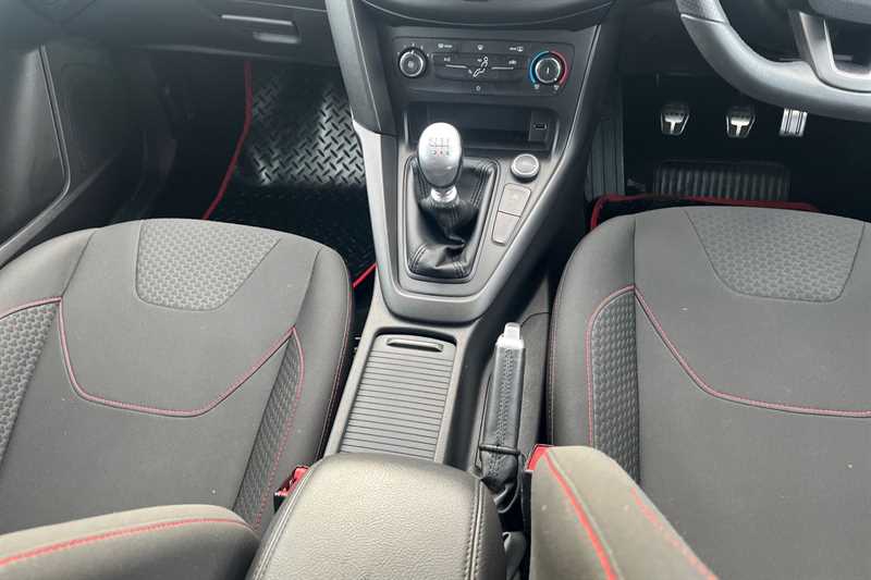 Used Ford Focus 2017 for sale - 77416027: Photo 14