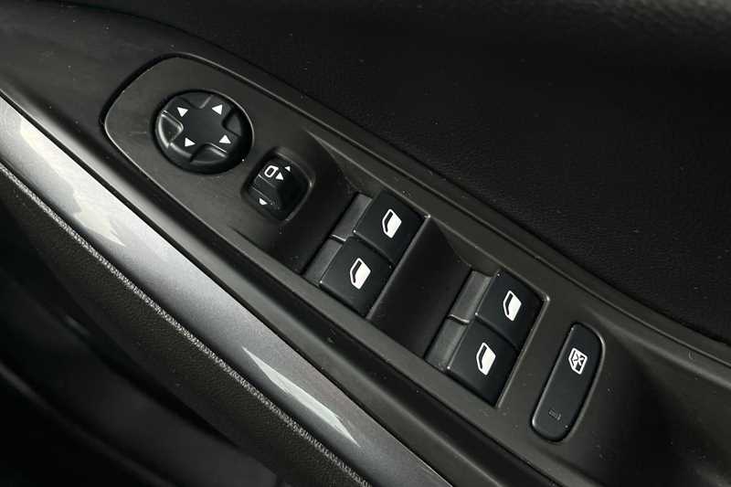 Used Vauxhall Grandland X 2018 for sale - 78189425: Photo 16