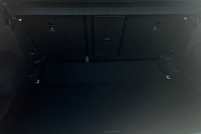 Used Volkswagen T-Roc 2023 for sale - 77788779: Photo 25