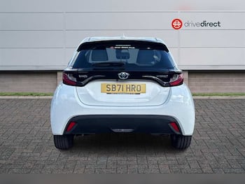 Used Toyota Yaris 2022 for sale - 79864010: Photo