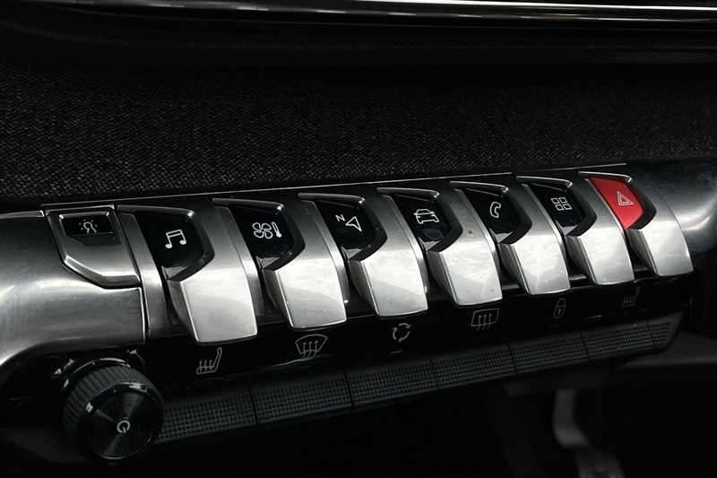 Used Peugeot 3008 2018 for sale - 76124955: Photo 45