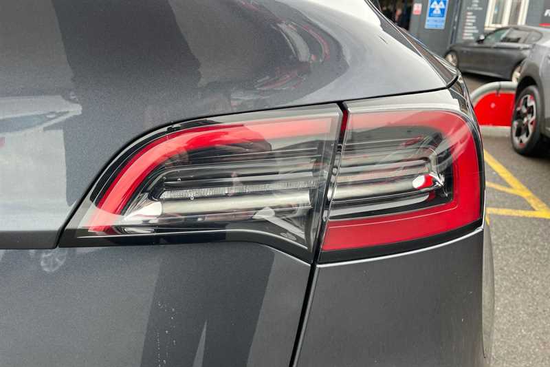 Used Tesla Model Y 2022 for sale - 77801645: Photo 32