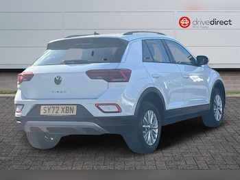 Used Volkswagen T-Roc 2023 for sale - 77887038: Photo