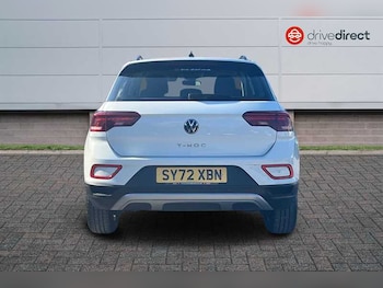 Used Volkswagen T-Roc 2023 for sale - 77887038: Photo