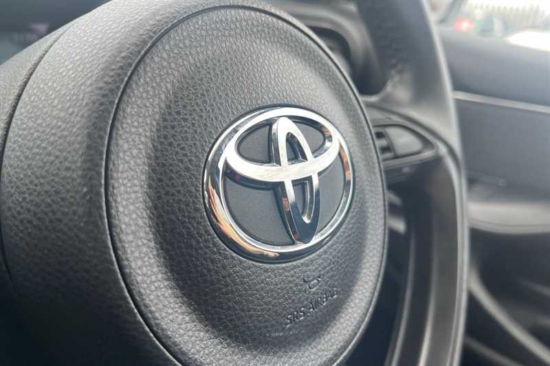 Used Toyota Yaris 2022 for sale - 78188760: Photo 38
