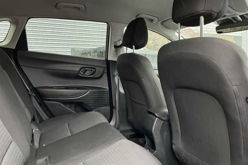 Used Hyundai i20 2023 for sale - 76462970: Photo 40