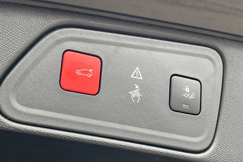 Used Peugeot 3008 2018 for sale - 76462841: Photo 39