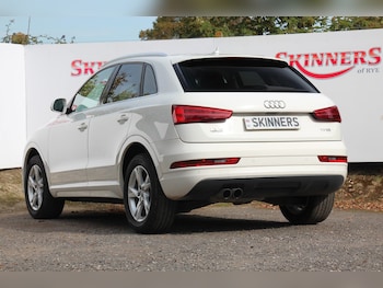 Used Audi Q3 2018 for sale - 76115664: Photo