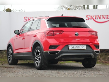 Used Volkswagen T-Roc 2021 for sale - 76495478: Photo