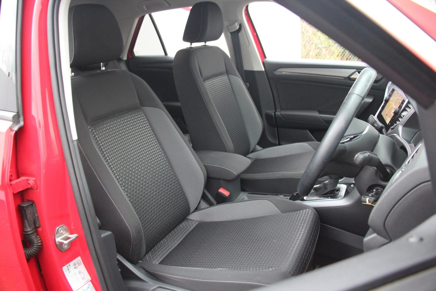 Used Volkswagen T-Roc 2021 for sale - 76495478: Photo 9