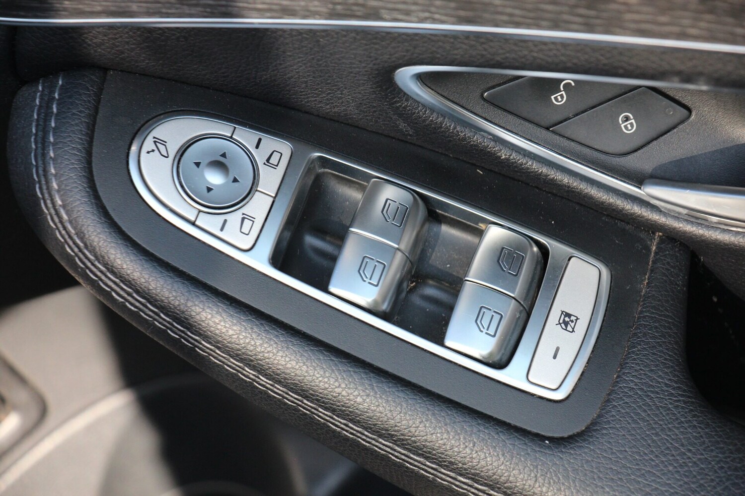 Used Mercedes-Benz C Class 2018 for sale - 76057469: Photo 20