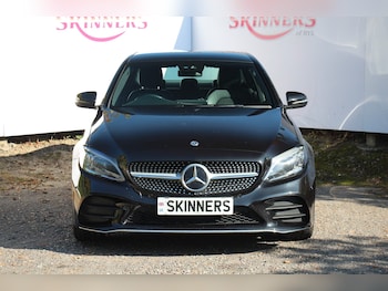 Used Mercedes-Benz C-Class 2018 for sale - 76057469: Photo 2