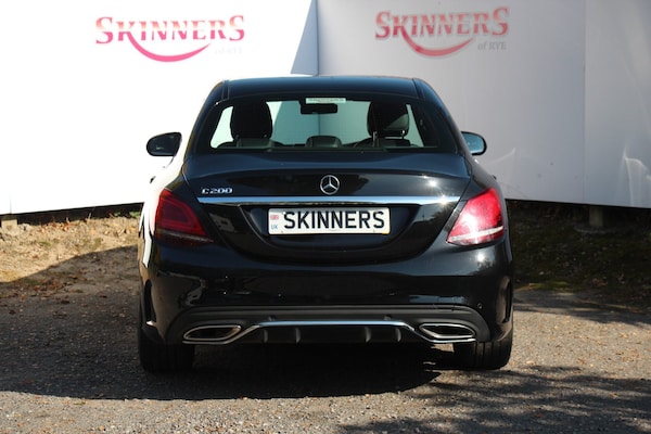 Used Mercedes-Benz C-Class 2018 for sale - 76057469: Photo 5