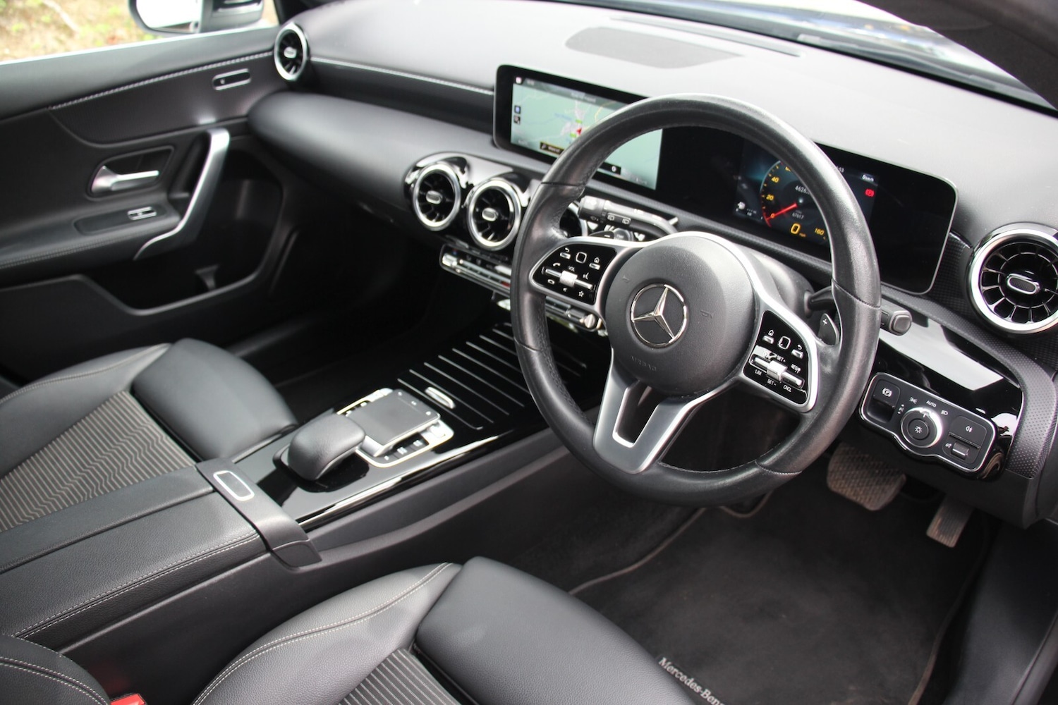 Used Mercedes-Benz A-Class 2018 for sale - 76716594: Photo 8