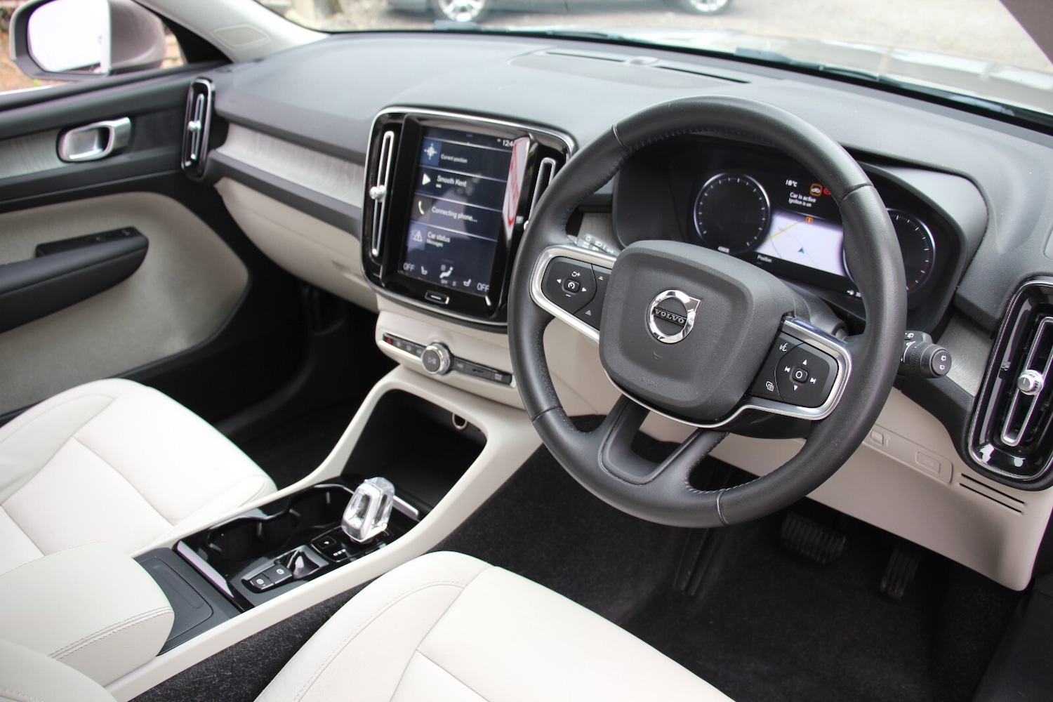 Used Volvo XC40 2020 for sale - 76716577: Photo 8