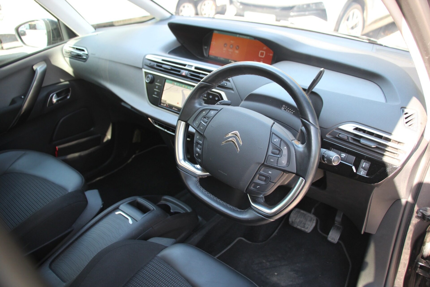 Used Citroen C4 Grand Picasso 2022 for sale - 76197782: Photo 8